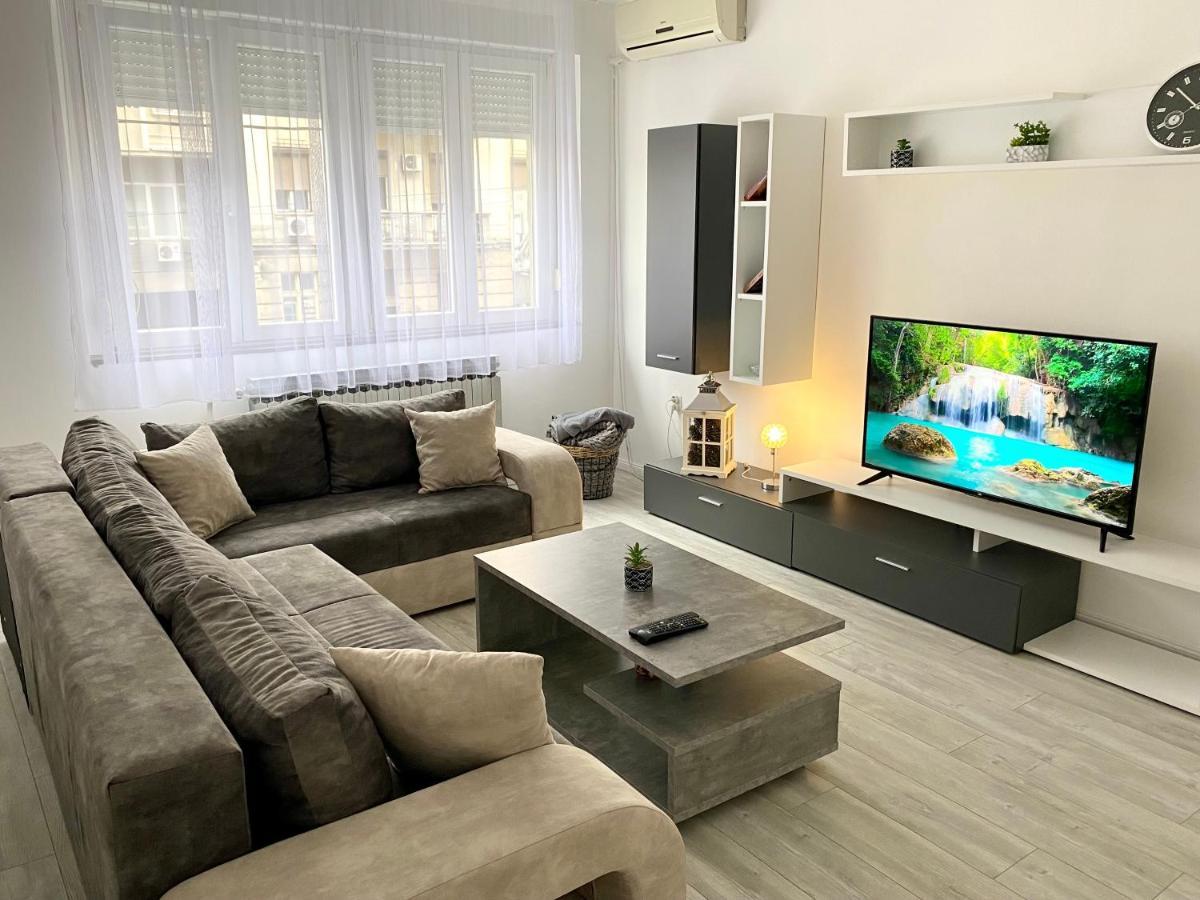 Grand Royal Lägenhet Belgrad Exteriör bild