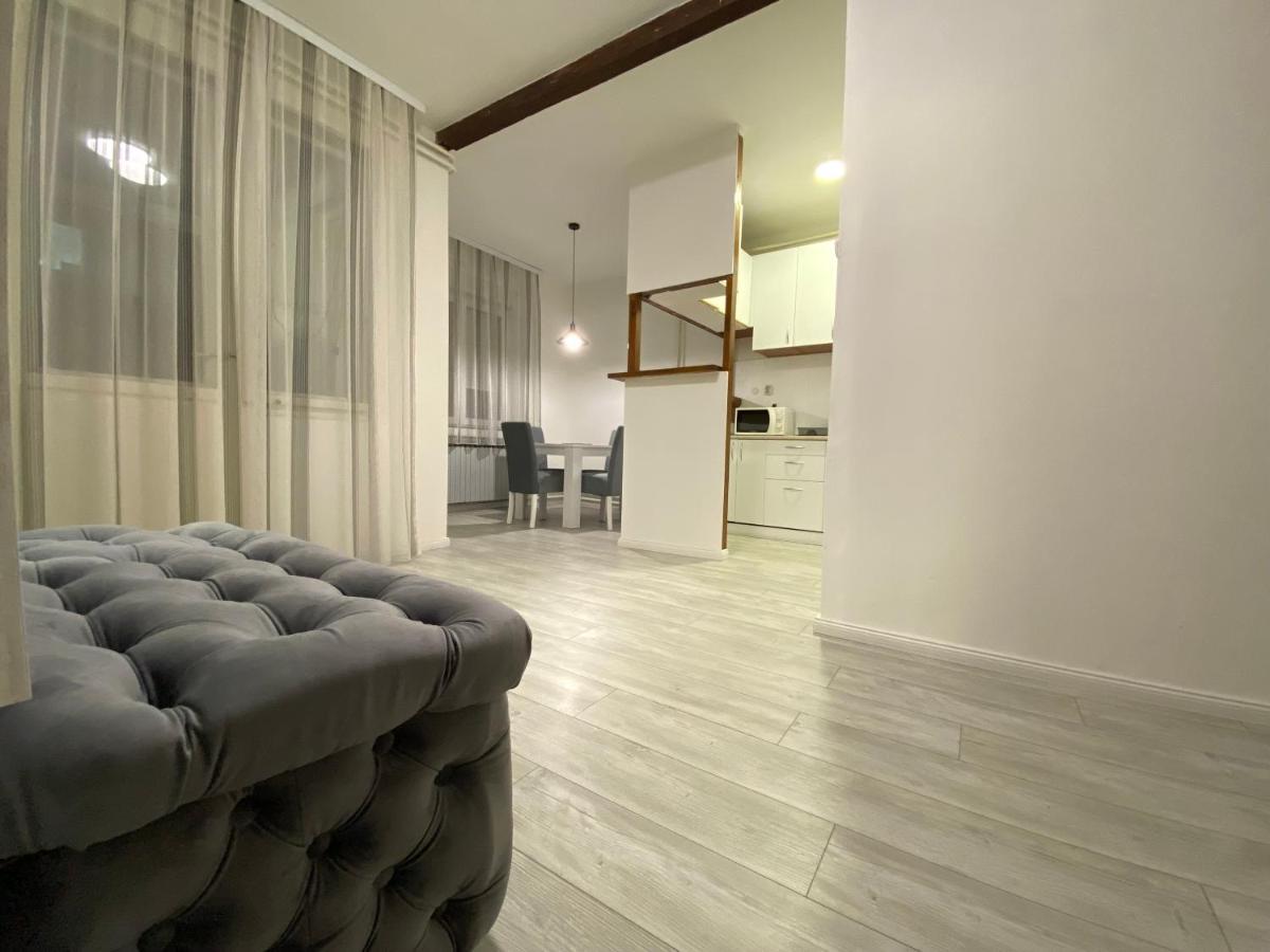 Grand Royal Lägenhet Belgrad Exteriör bild